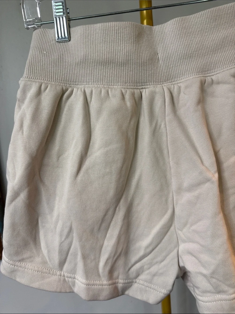 Nike Women's Cream Fleece Athletic Shorts with Drawstring and pockets EUC S
